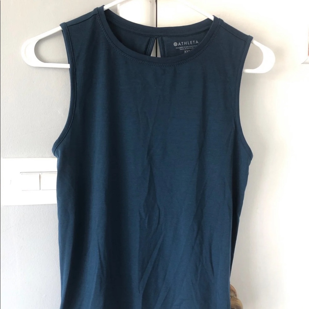Athleta tank